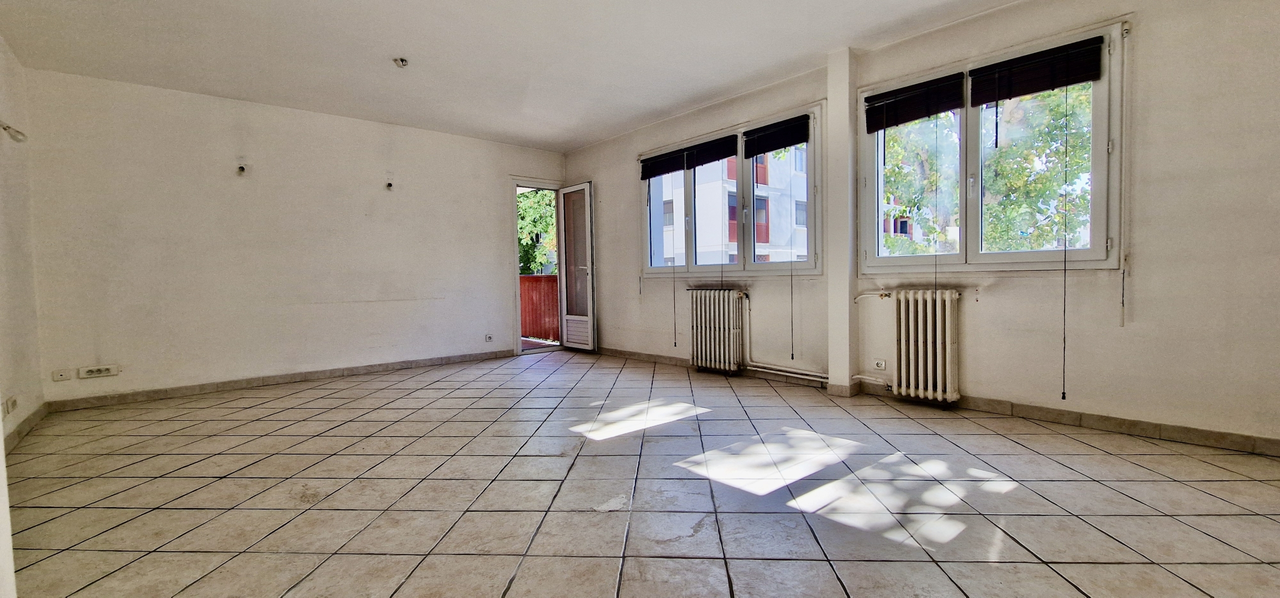 5E2143B0-CDF3-4EB6-BD2E-4797CC823D3C_1_201_a