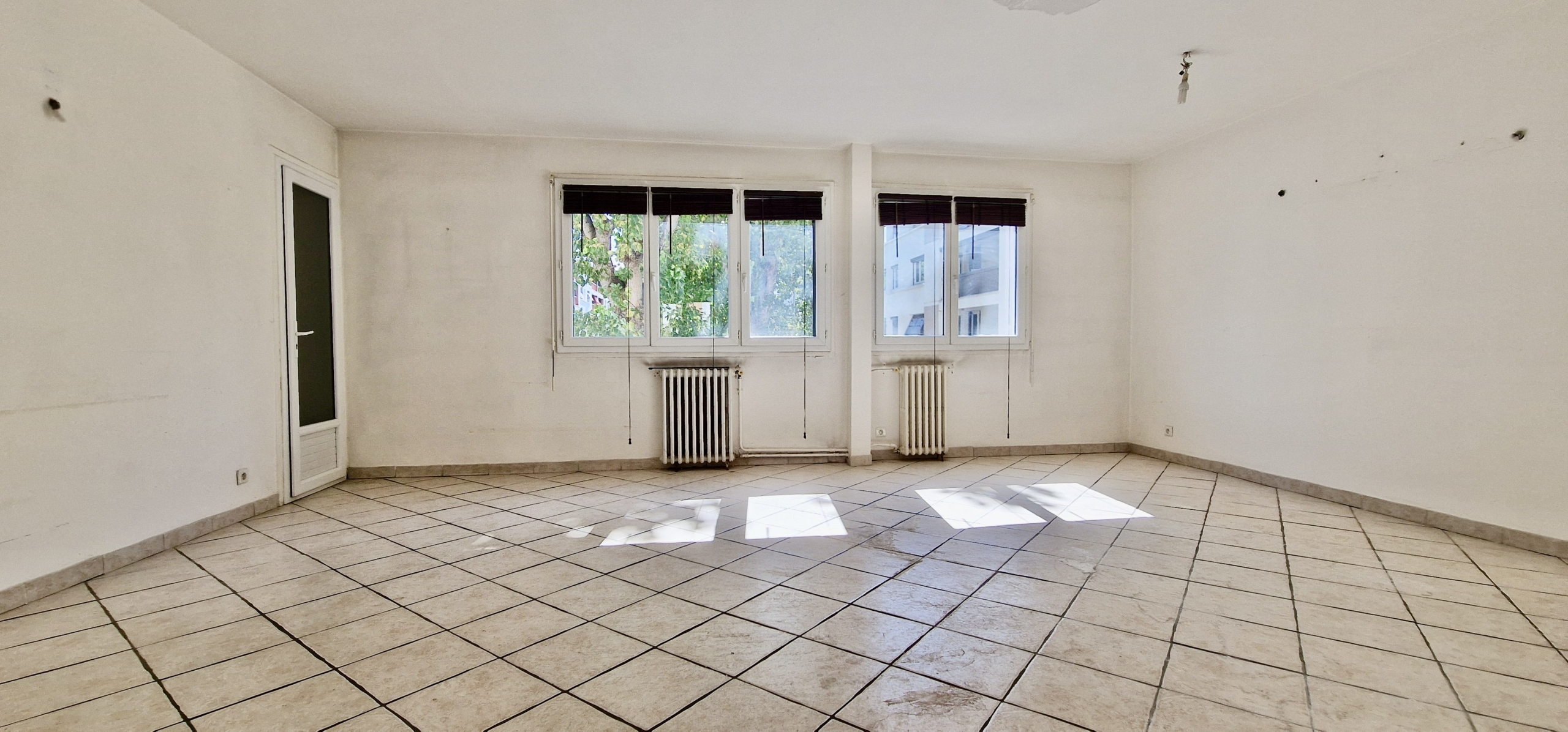 7B7D7486-FDAC-4090-9591-A0C732BE9FF6_1_201_a