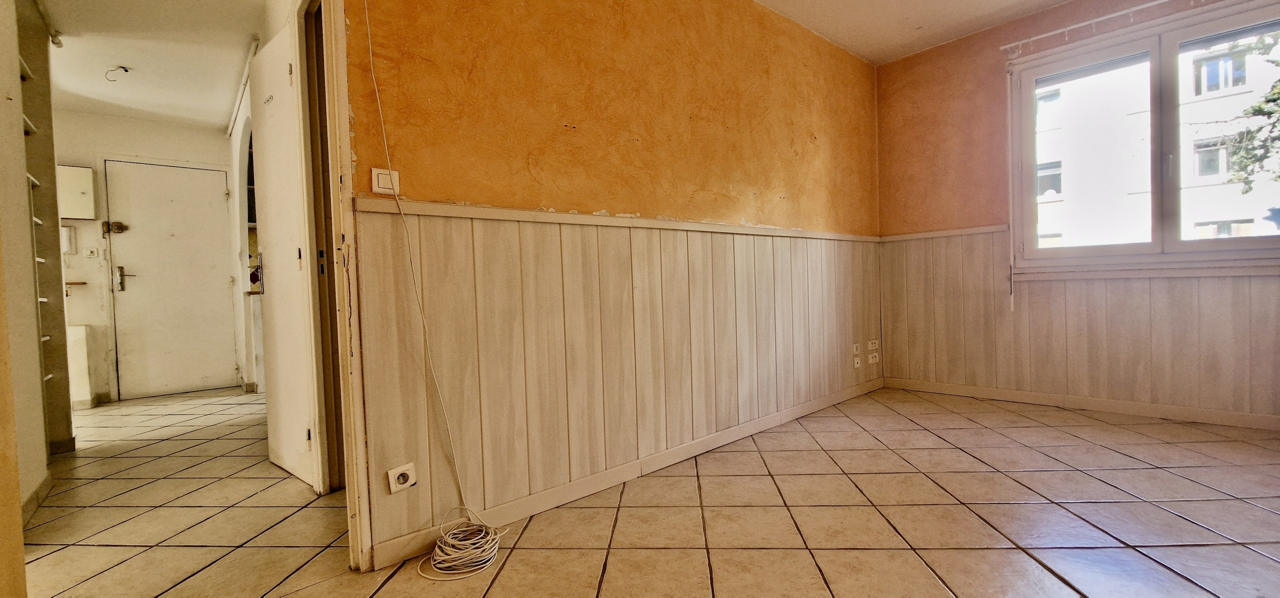 8D5E4E2B-7035-4BC5-B499-7B9EE5063052_1_201_a